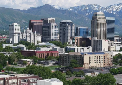 Best Time to Paint a House Exterior in Utah and Nevada